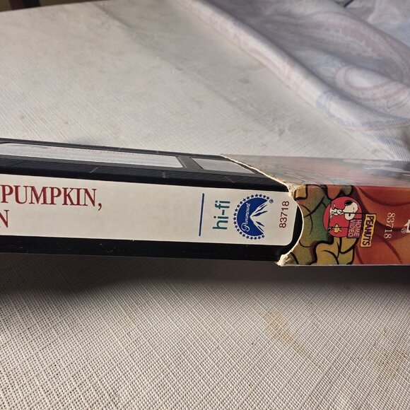 It's the Great Pumpkin, Charlie Brown VHS Hi Fi Paramount Pictures Vintage - Picture 5 of 7